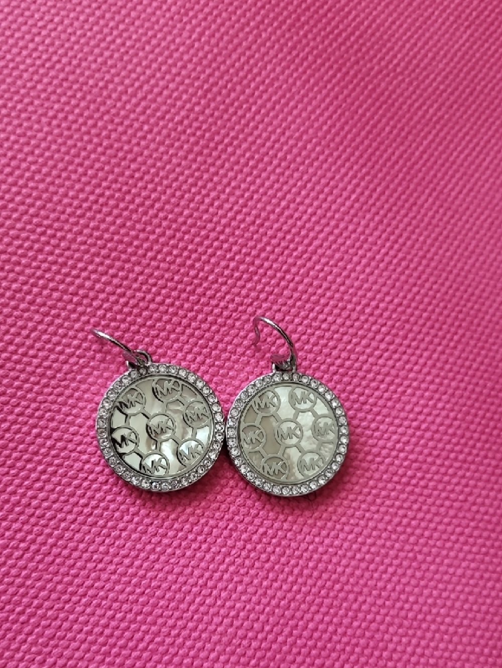 Michael Kors Silver-Tone Crystal Rim Mother-of-Pearl Logo Drop Earrings - Picture 8 of 9